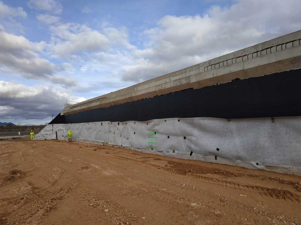 construccion autovia geotextiles refuerzo drenaje